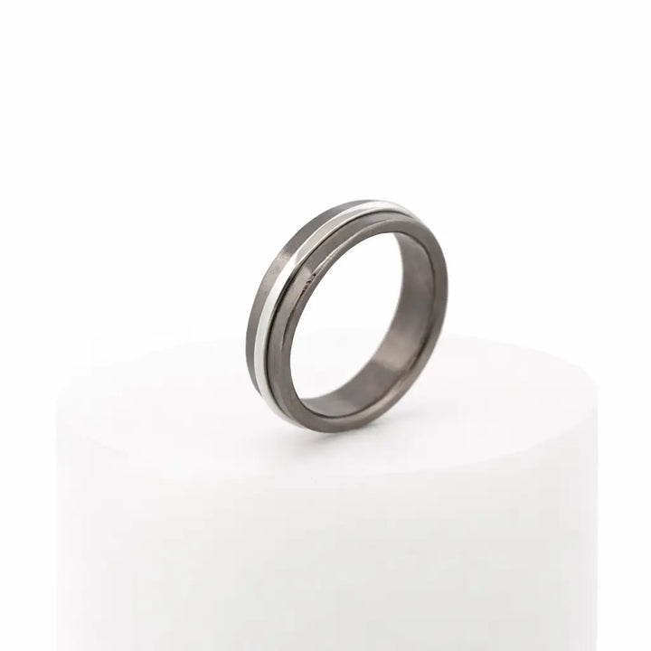 Bague Écho en argent et titane Adrien Moniquet