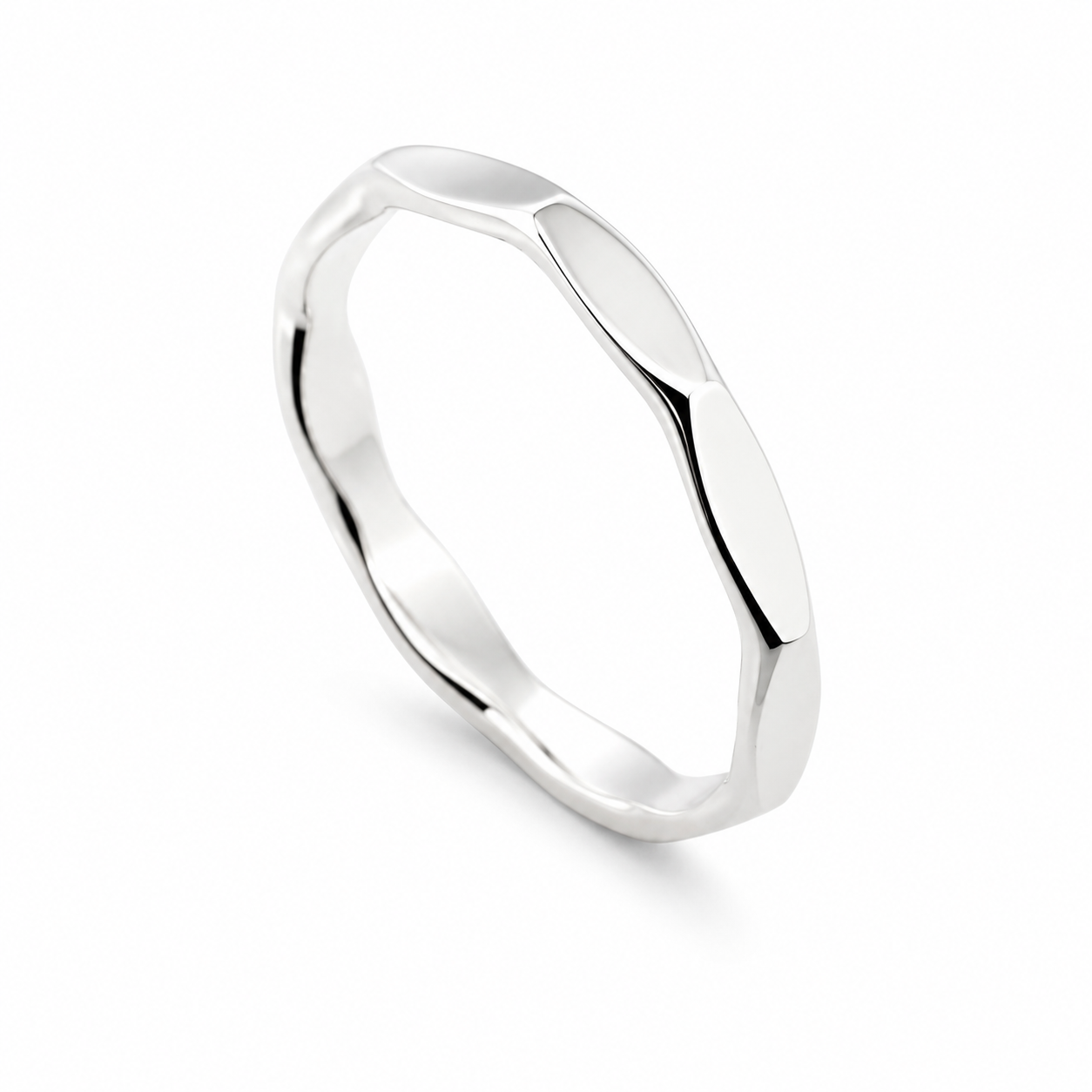 Bague Sauge en argent martelé à la main, facettes uniques