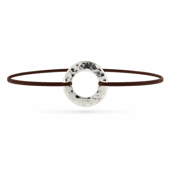 Bracelet cordon en argent massif forgé – Anneau martelé Adrien Moniquet