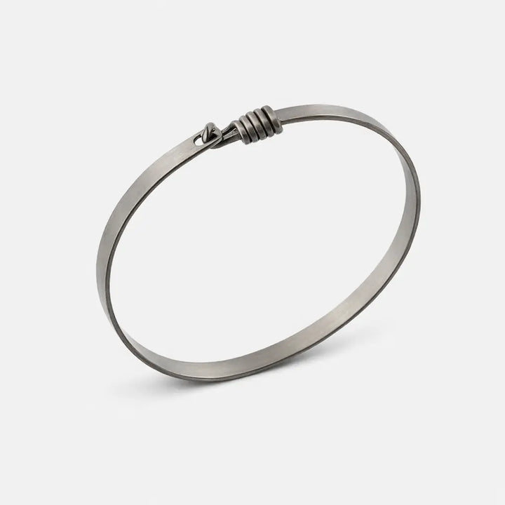 Patrick Arve en titane Adrien Moniquet