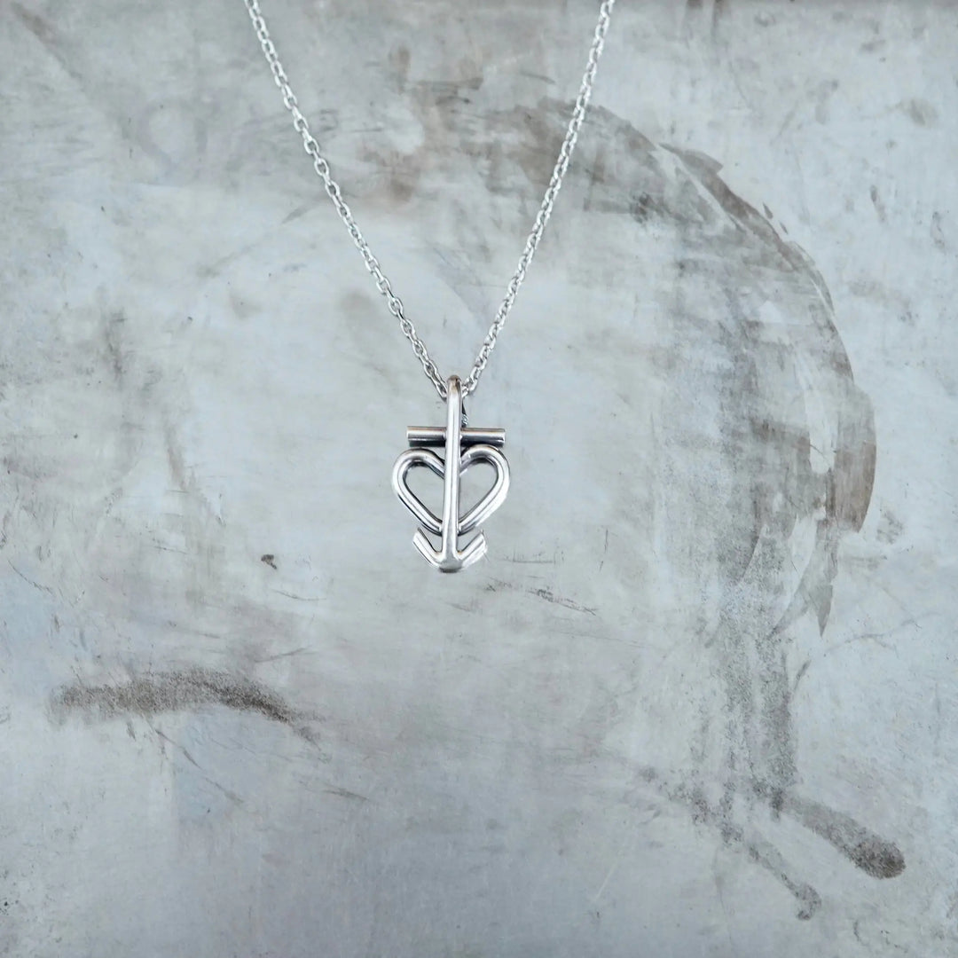 Pendentif Croix de Camargue Adrien Moniquet