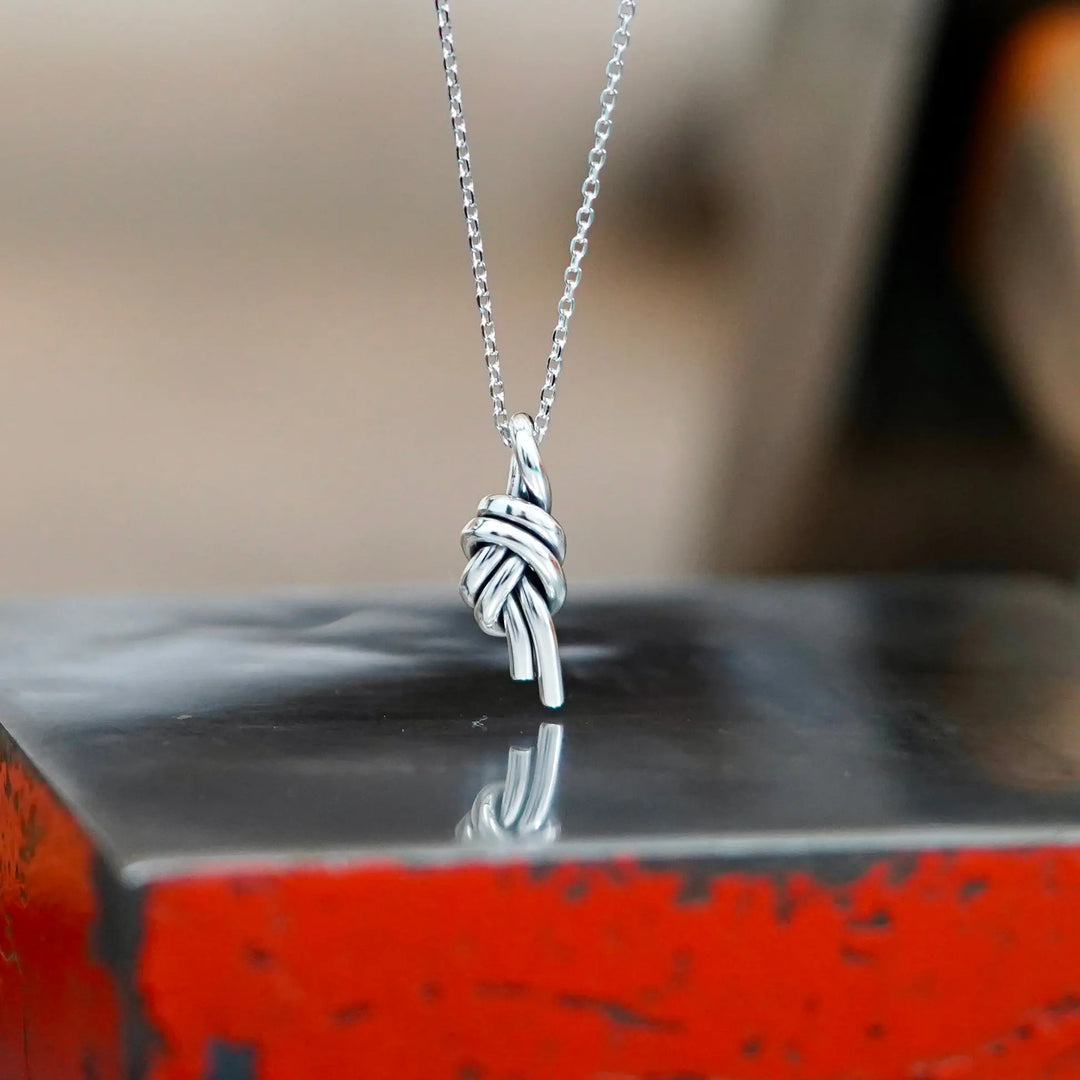 Pendentif Rose Adrien Moniquet