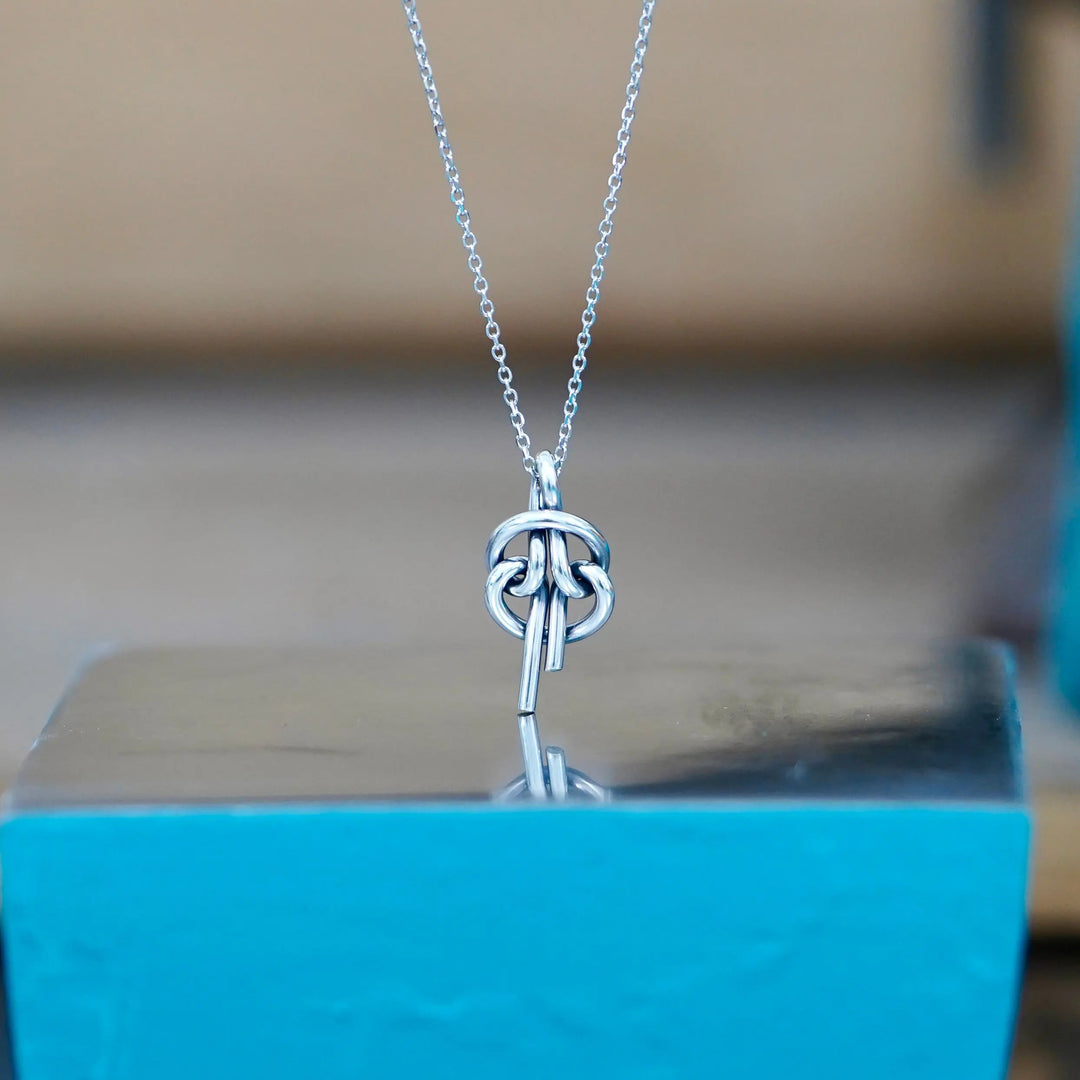 Pendentif Tête d’alouette Adrien Moniquet