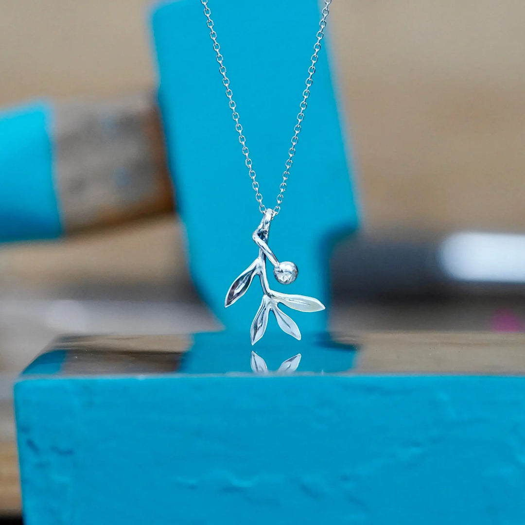 Pendentif branche d’olivier Adrien Moniquet
