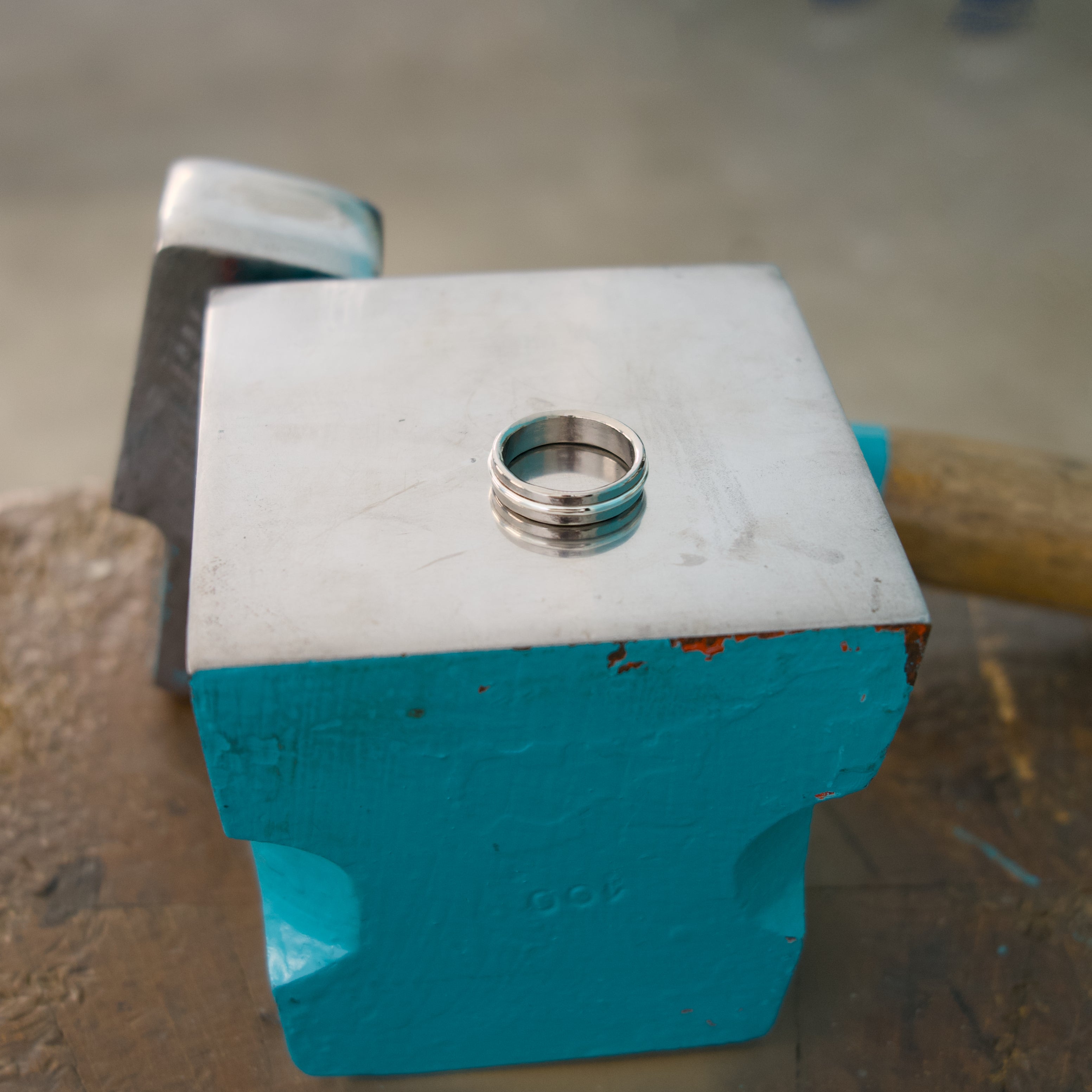 Bague Écho en argent et titane