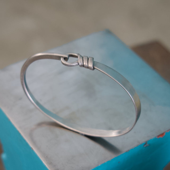 Bracelet en titane forgé à froid – Patmos