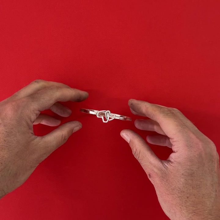 Bracelet Jonc Cœurs Entrelacés en Argent Massif